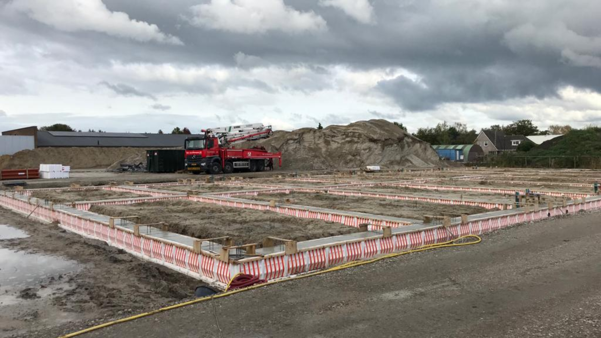 Fundering gestort in Oudenbosch: volgende stap voor nieuwe bedrijfspanden