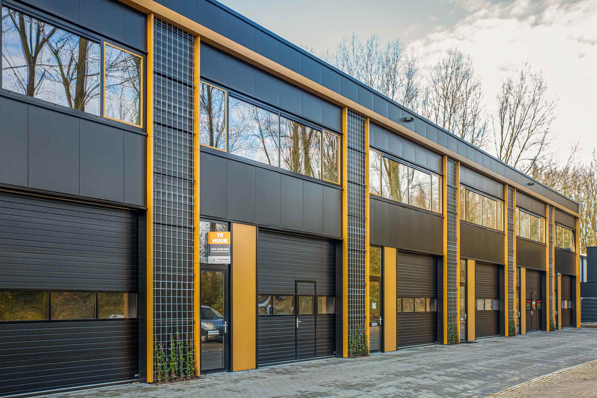 Bedrijfspand dat is gekocht door een belegger en ontwikkeld door van der Meijden Vastgoed. Een perfect voorbeeld van hoe vastgoedbeleggen er bij van der Meijden uitziet.